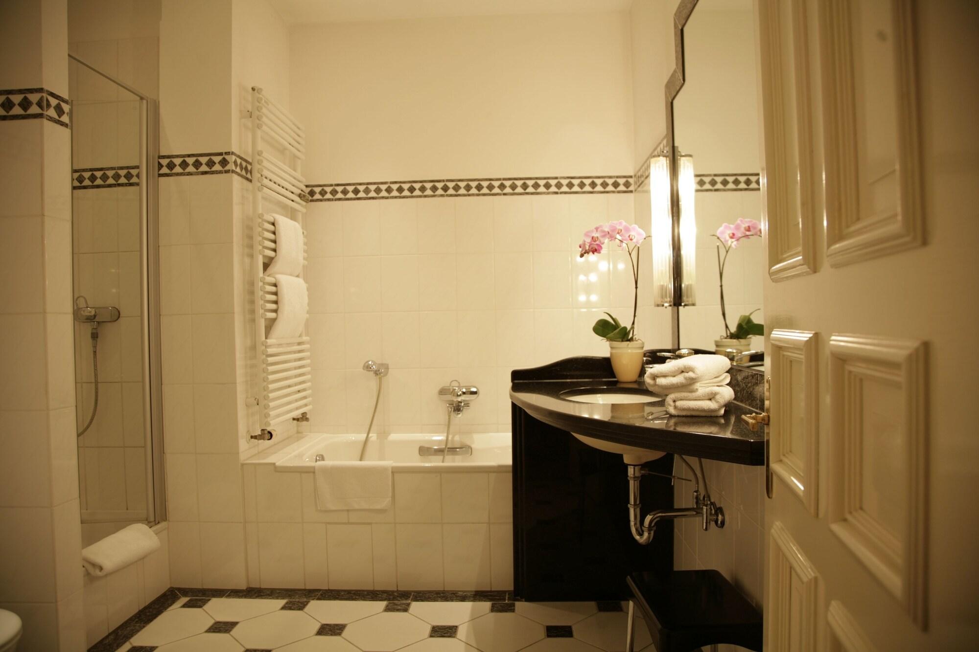 Hotel Vorbach Hamburg Ngoại thất bức ảnh